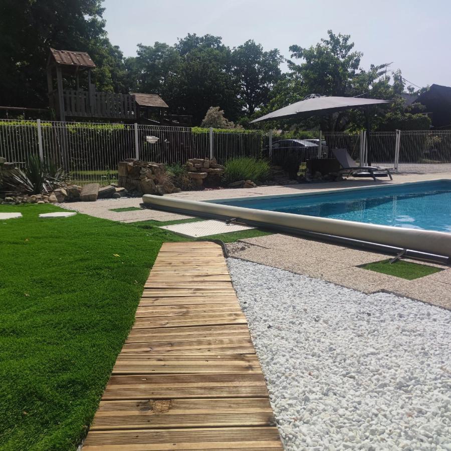 Naturel : Studio Calme Et Agreable Les Bordes ภายนอก รูปภาพ